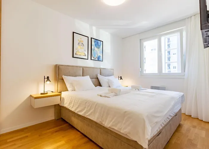 Fanny One Bedroom *